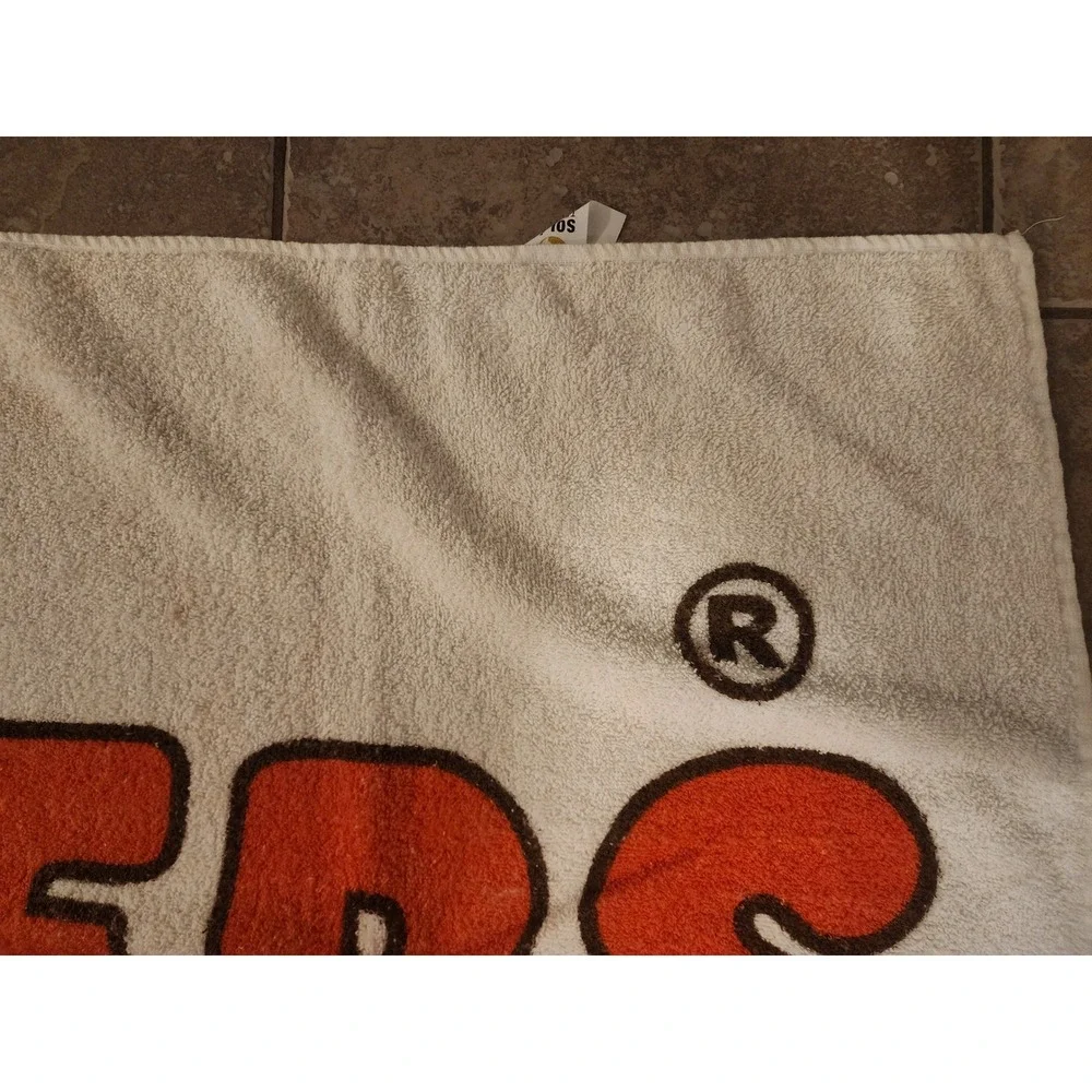 Vintage Hooters Cozumel Beach Towel White Orange Owl Logo Souvenir Collectible